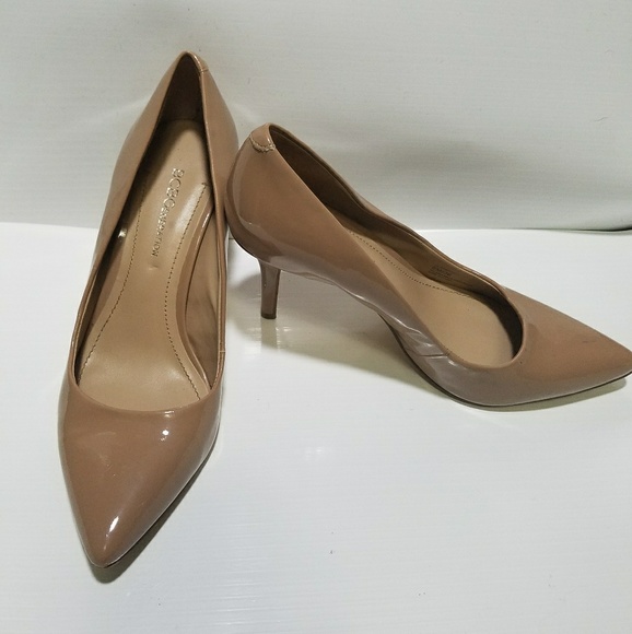 BCBGENERATION SIZE UP IS LEATHER PUMPS 6M - Picture 1 of 5